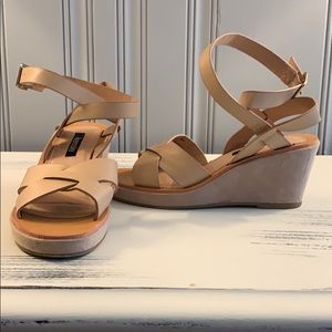 Kensie Wrap Around Platforms